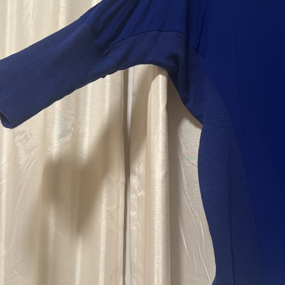 Blue blouse - Picture 3 of 3